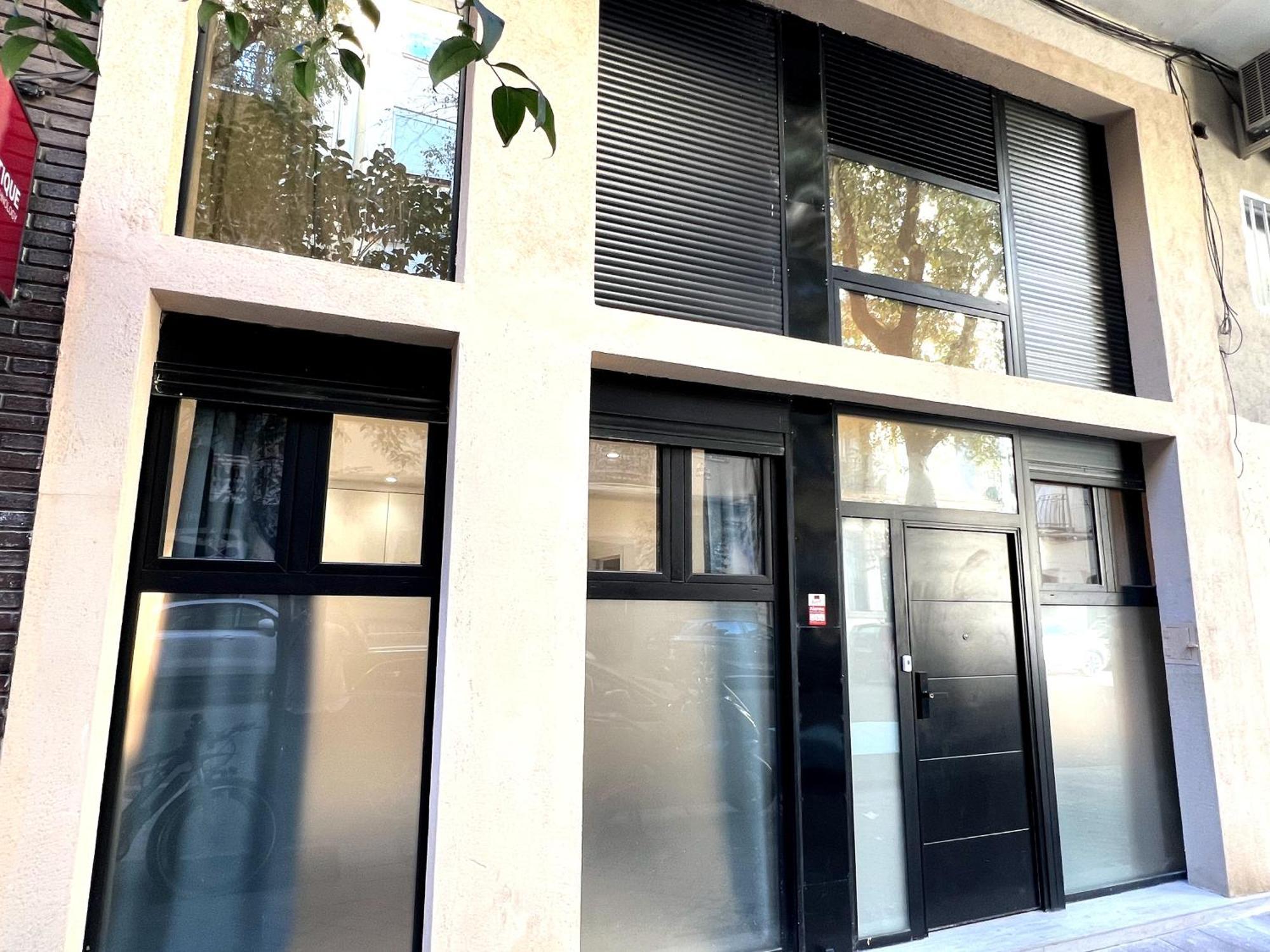 Duplex Moderno Y Acogedor Junto A Atocha Apartamento Madri Exterior foto