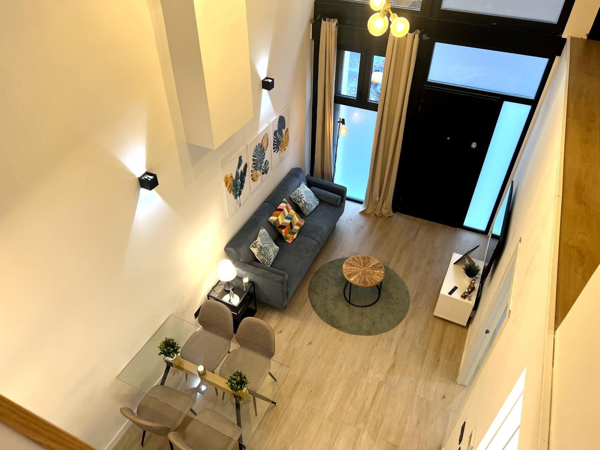 Duplex Moderno Y Acogedor Junto A Atocha Apartamento Madri Exterior foto