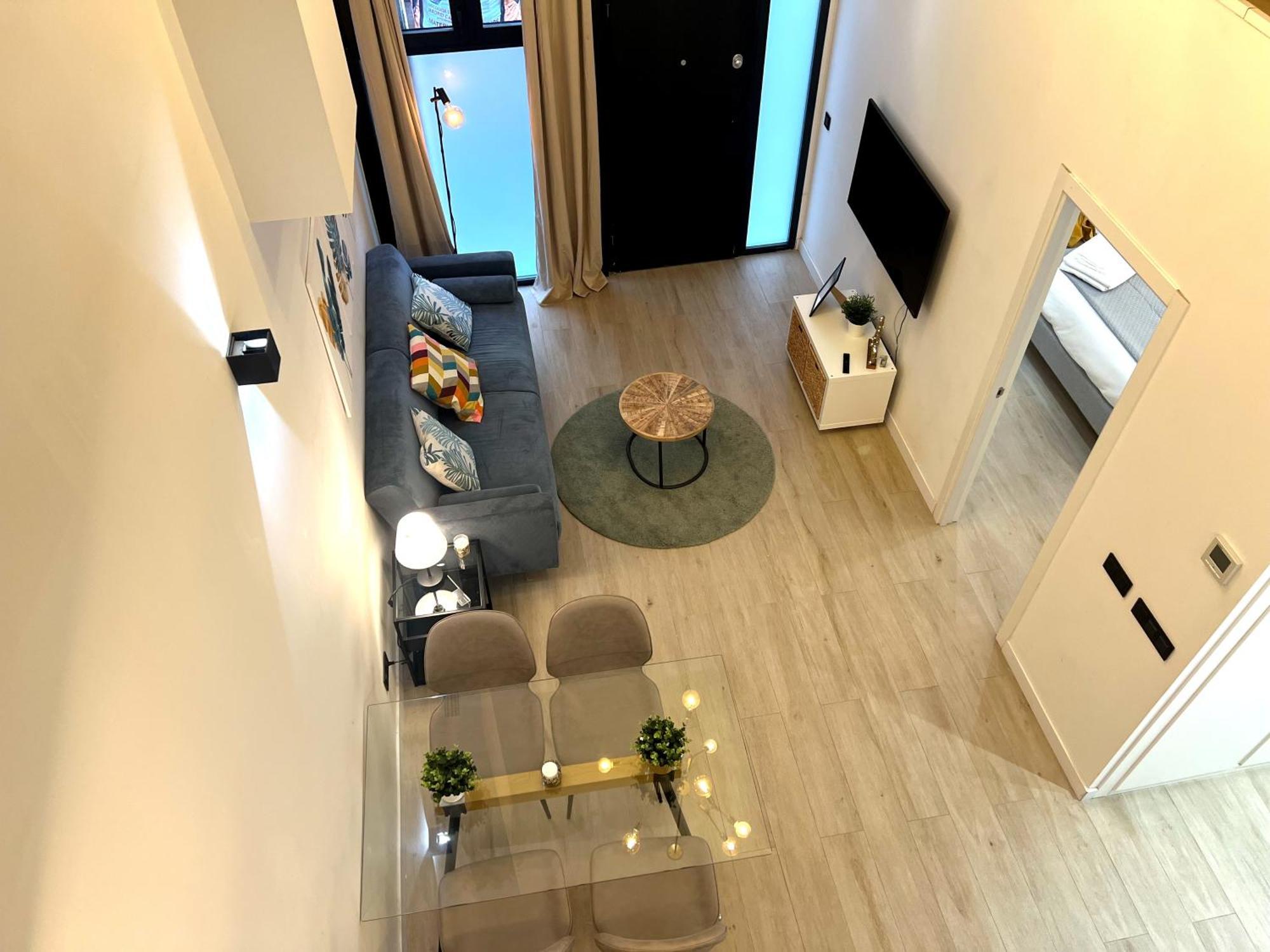Duplex Moderno Y Acogedor Junto A Atocha Apartamento Madri Exterior foto